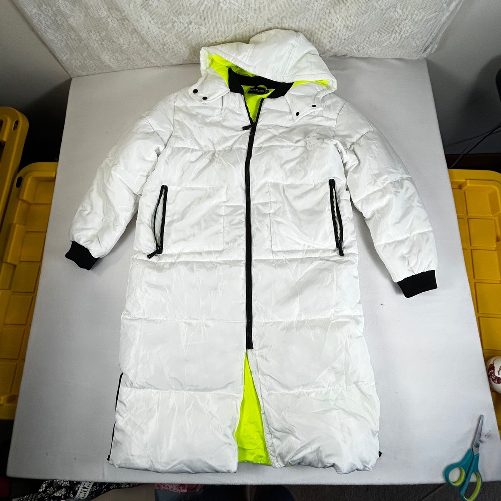 PRETTYLITTLETHING White Long Puffer Coat Neon Green Lined Hooded Zip Up Womens